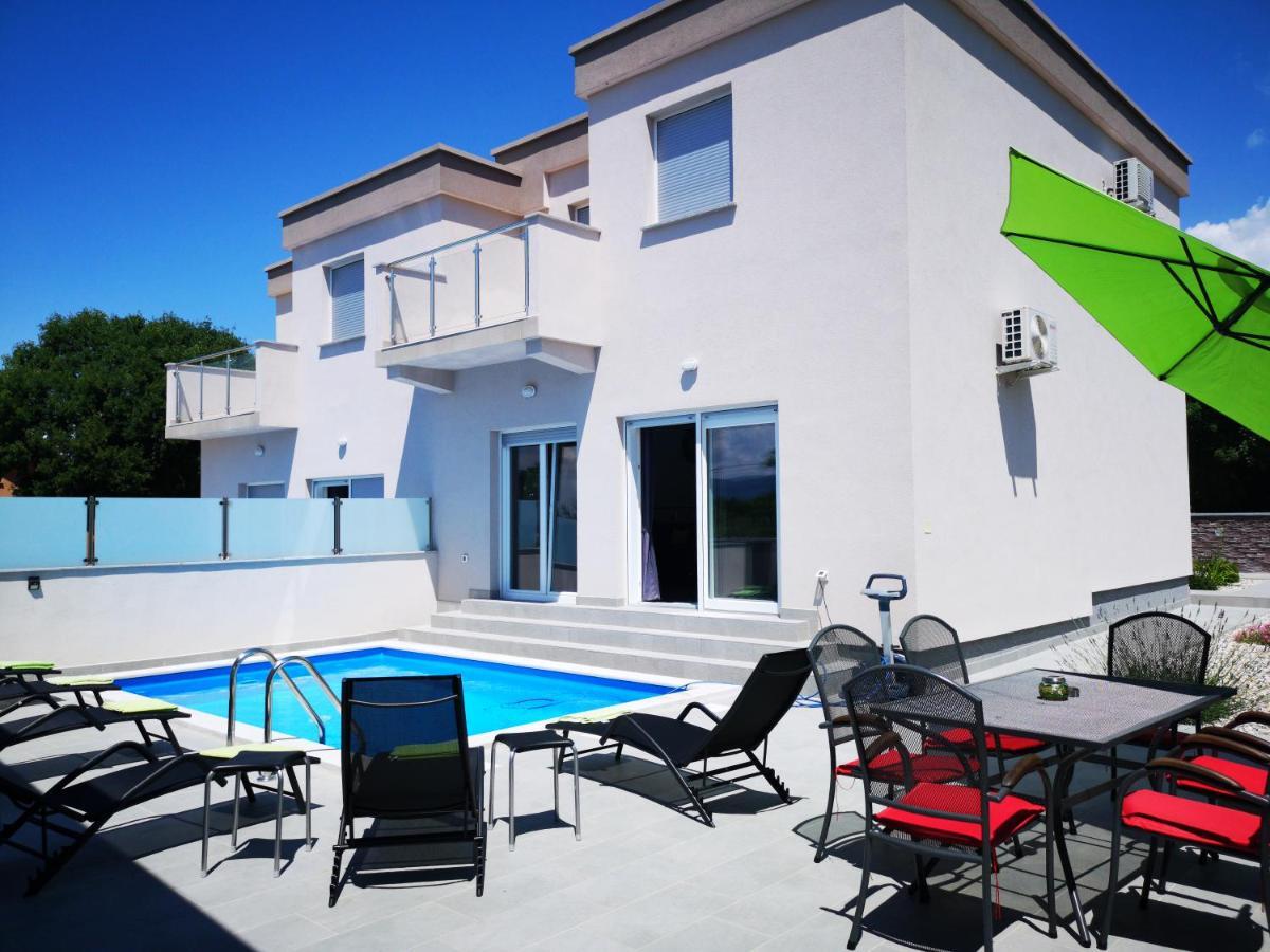 Holiday House "Sabine Green" Skrbcici Exterior photo